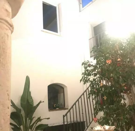 Majatalo Casa Antigua   Terraza Con Vistas Al Mar