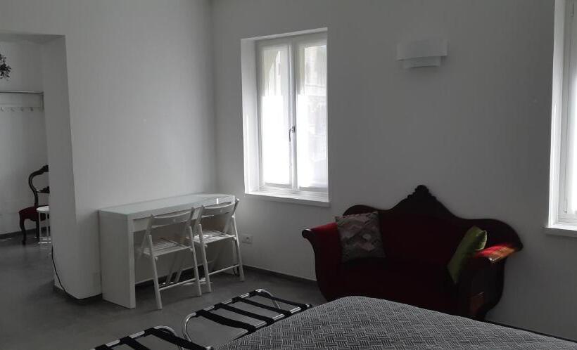 پانسیون Guest House Green Heart