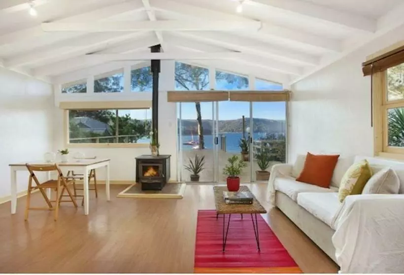 Majatalo Island Paradise   Private Waterfront Retreat