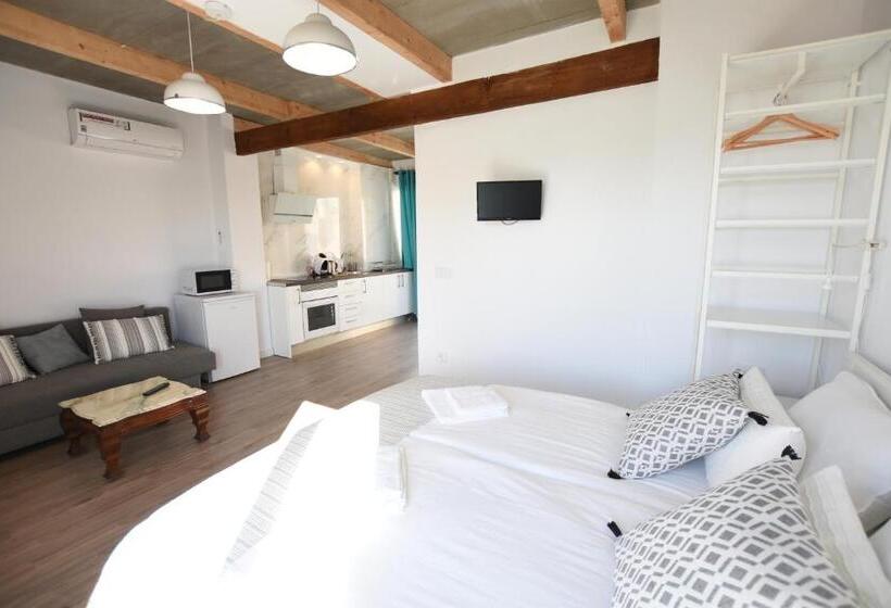 Apartamentos De La Huerta