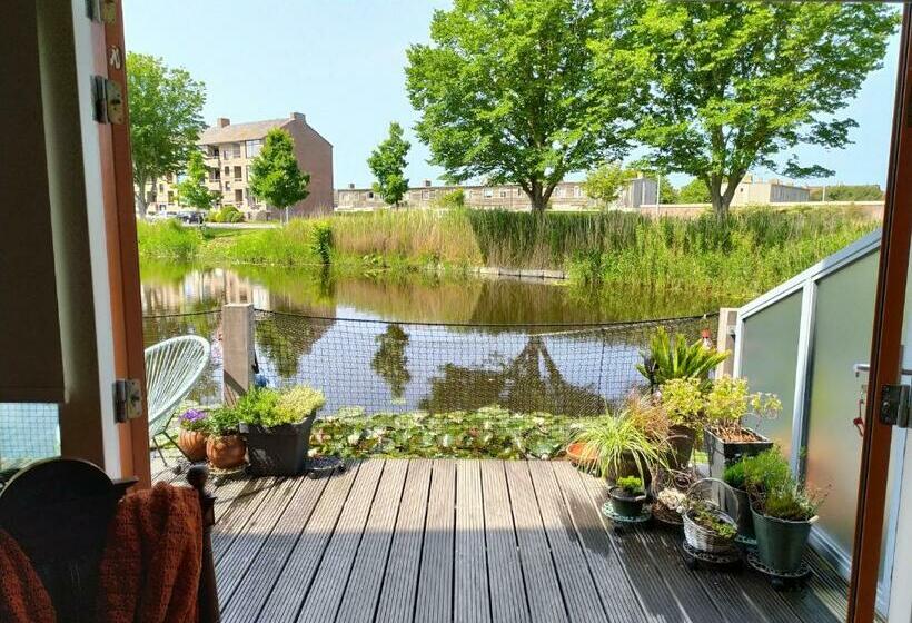 ベッドアンドブレックファースト Dutch African Breeze