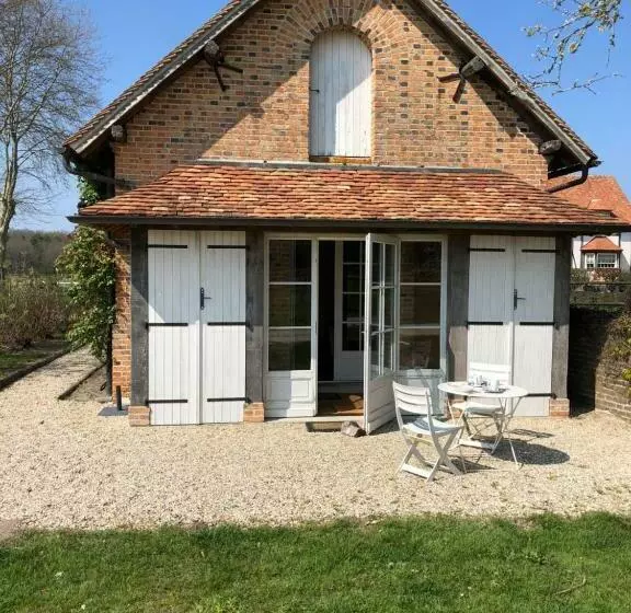 Aamiaismajoitus (B&B) Haras Du Vignault Le Bûcher