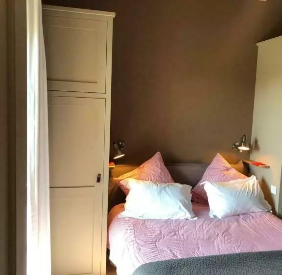 Aamiaismajoitus (B&B) Haras Du Vignault Le Bûcher