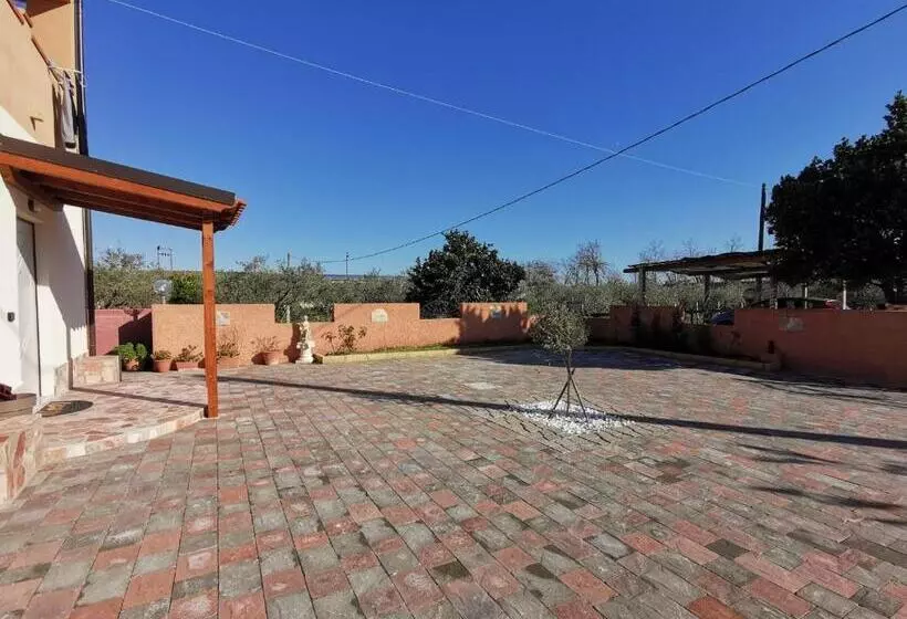 Aamiaismajoitus (B&B) Il Feudo