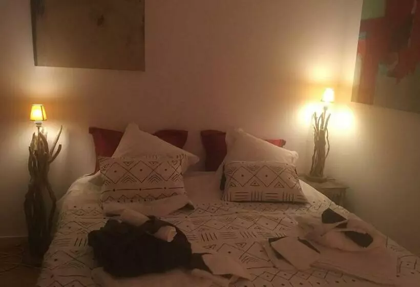 تختخواب و صبحانه Le Dernier Métro