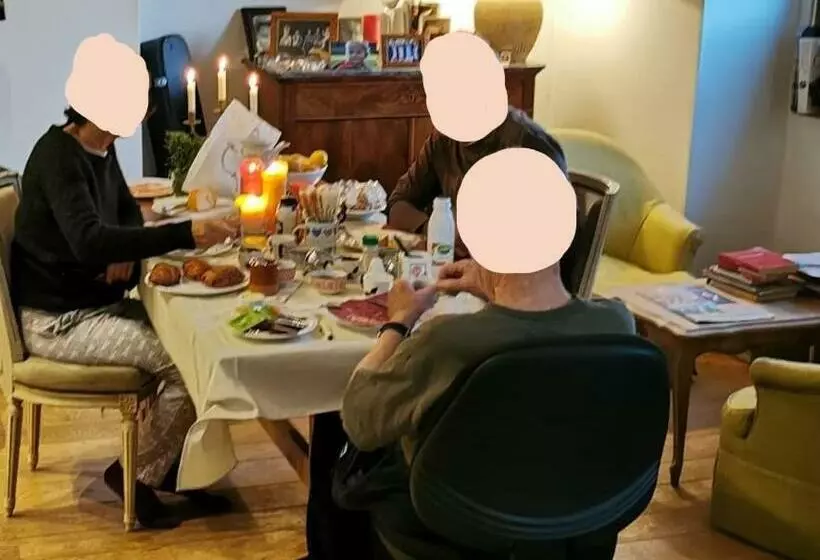 تختخواب و صبحانه Le Dernier Métro