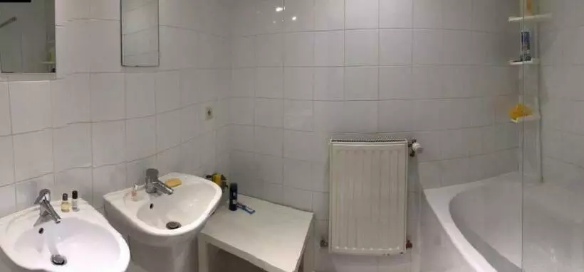 تختخواب و صبحانه Le Dernier Métro