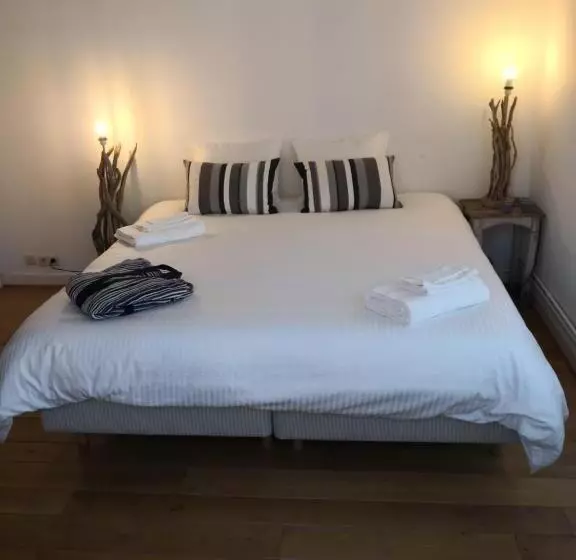 تختخواب و صبحانه Le Dernier Métro