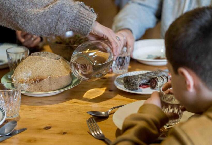 צימר Le Vallon D Armandine, Gîte écologique Auvergne