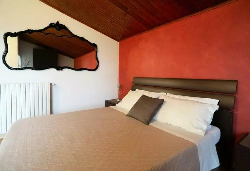 Aamiaismajoitus (B&B) Sasso Di Luna