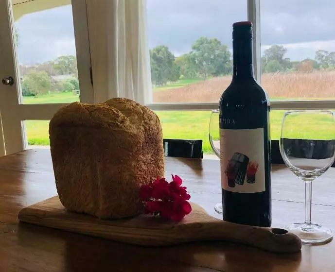 Aamiaismajoitus (B&B) The Lake House Retreat