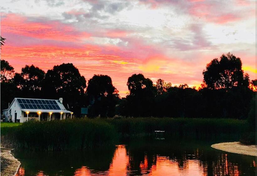 Bed and Breakfast The Lake House Retreat