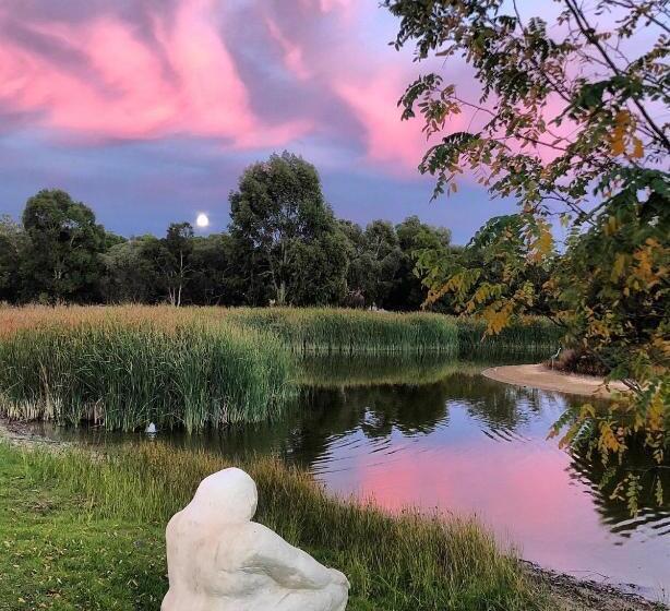 Bed and Breakfast The Lake House Retreat