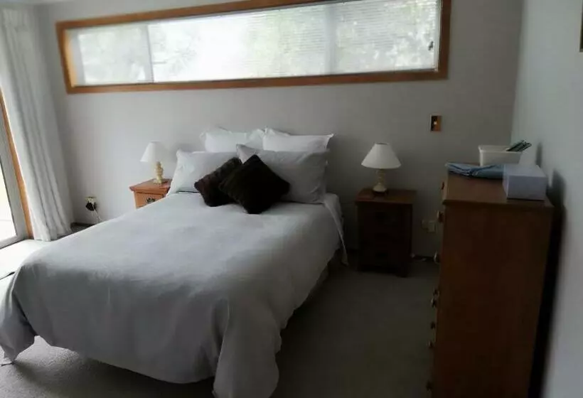 تختخواب و صبحانه Whaka Heights