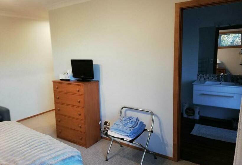 צימר Whaka Heights