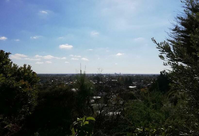 צימר Whaka Heights