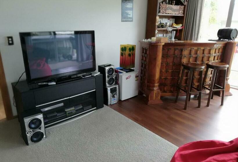 צימר Whaka Heights