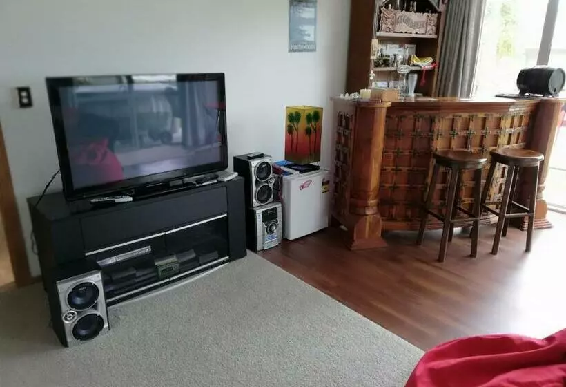 تختخواب و صبحانه Whaka Heights