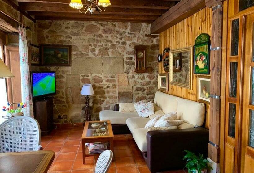 ホテル Hostal Rural Las Nubes