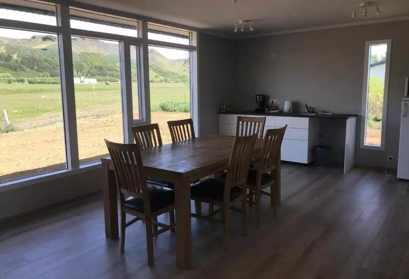پانسیون Guesthouse Skógafoss