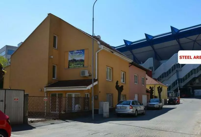 پانسیون Nerudova Six