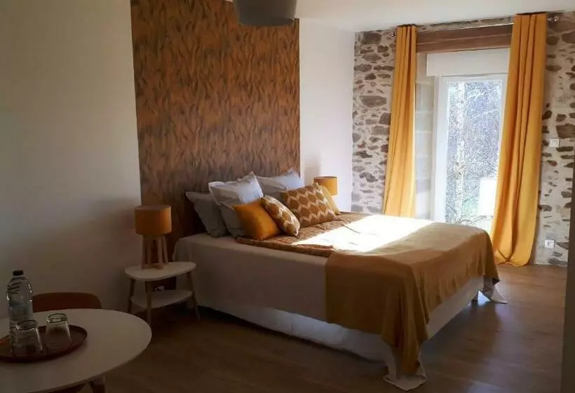 ベッドアンドブレックファースト Chambres D Hôtes De Campagnet