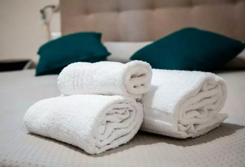 Aamiaismajoitus (B&B) Neryhome Giardini Naxos