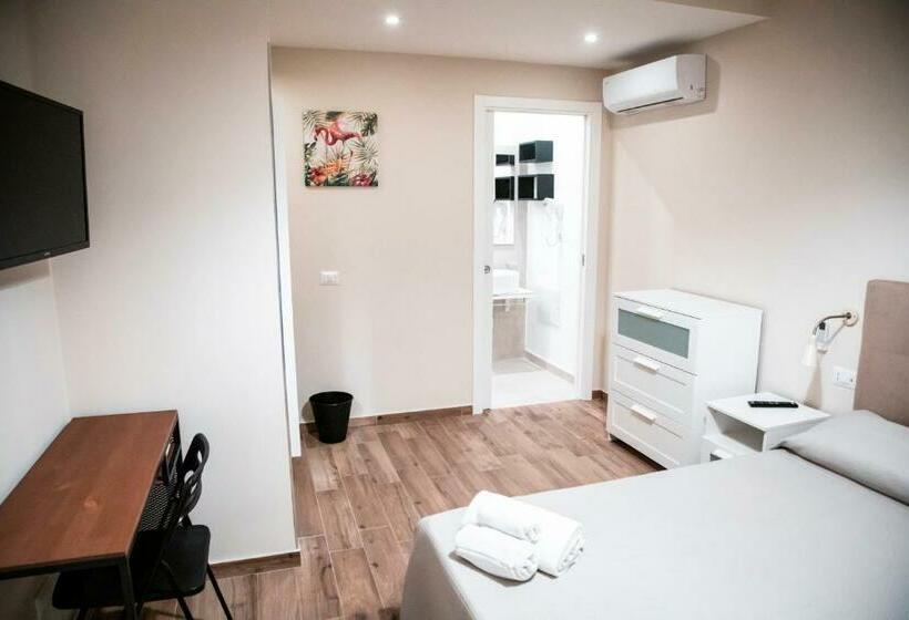 Bed and Breakfast Neryhome Giardini Naxos