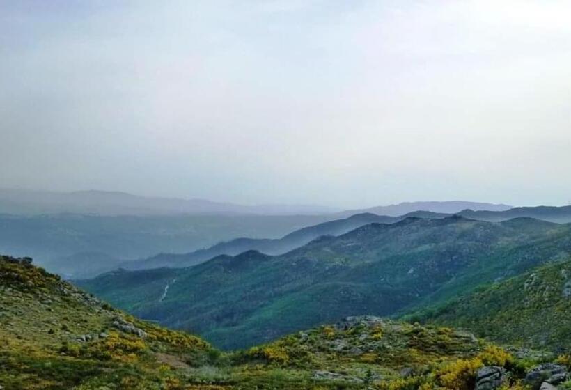 تختخواب و صبحانه Lago Da Garça Guesthouse