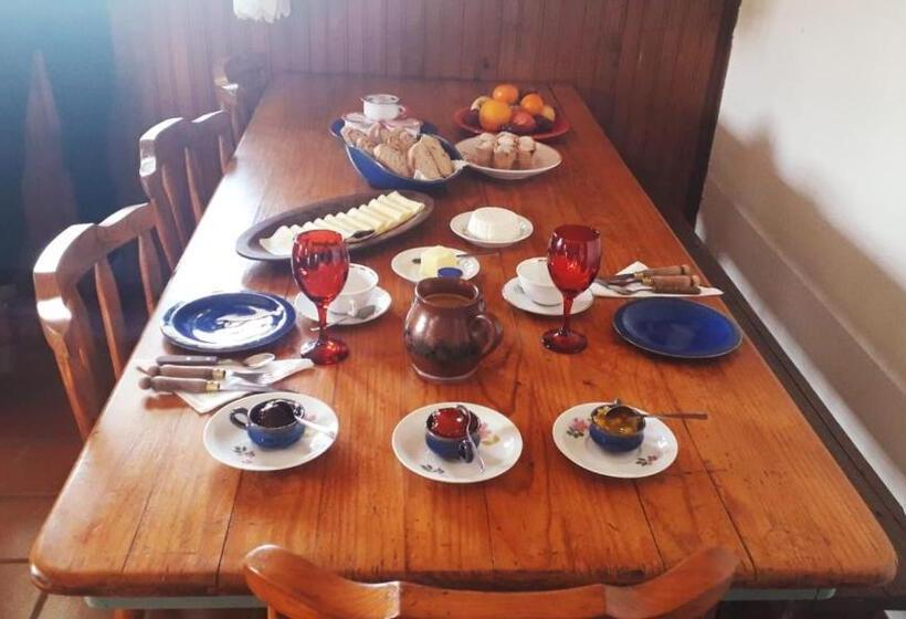 تختخواب و صبحانه Lago Da Garça Guesthouse