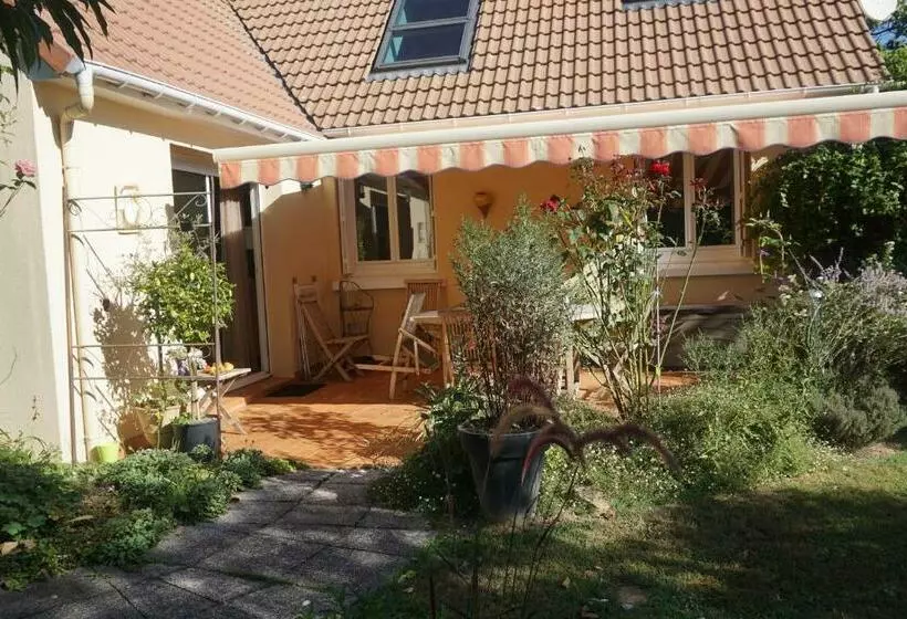 Aamiaismajoitus (B&B) Le Champ Du Petit Bois