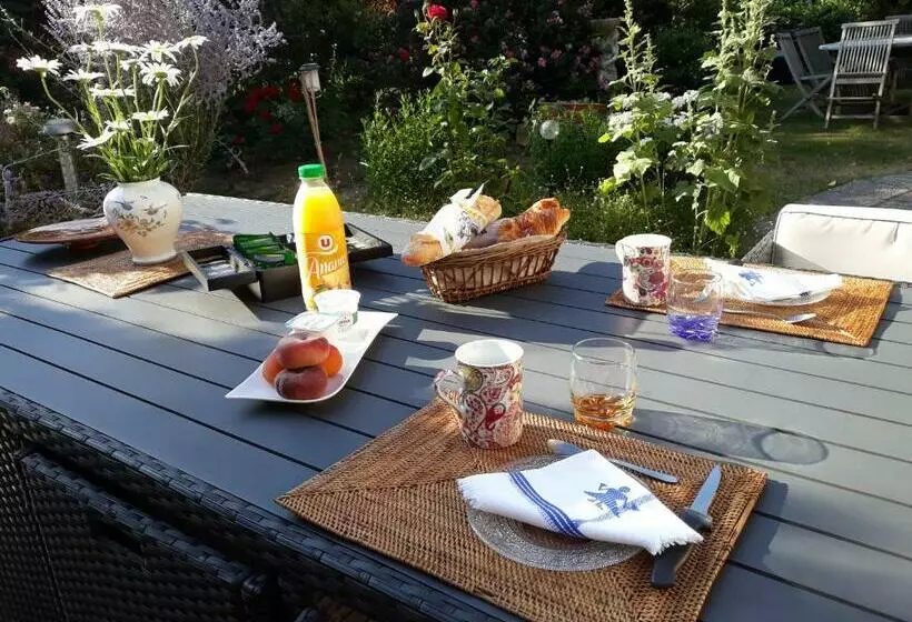 Aamiaismajoitus (B&B) Le Champ Du Petit Bois