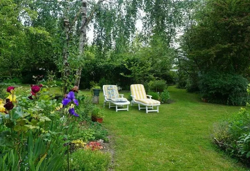 Aamiaismajoitus (B&B) Le Champ Du Petit Bois