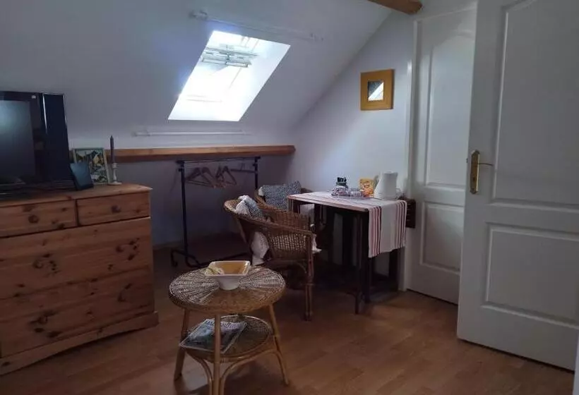 Aamiaismajoitus (B&B) Le Champ Du Petit Bois