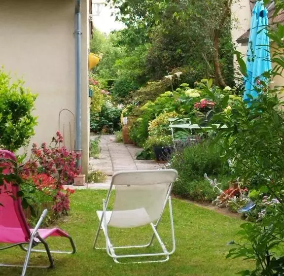 Aamiaismajoitus (B&B) Le Champ Du Petit Bois