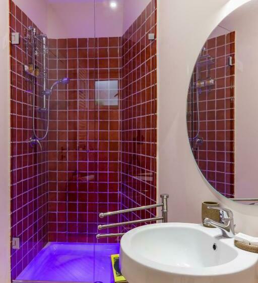 پانسیون Bed&book