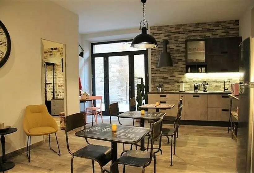 ペンション Industrial Chic House   Private Parking