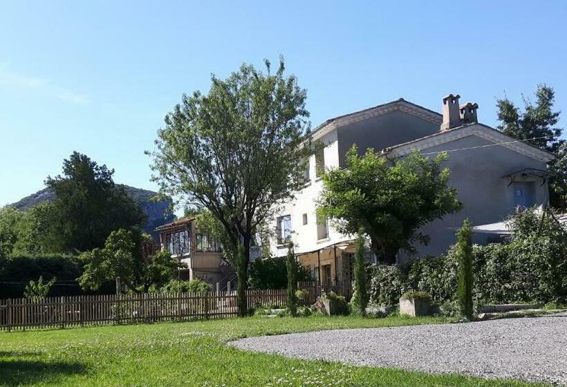 Bed and Breakfast Chambres D Hôtes Des Gens Heureux