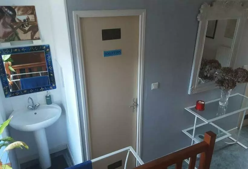 تختخواب و صبحانه Chambres D Hôtes Les Mésanges Avec Salle D Eau Privative Pdj Compris