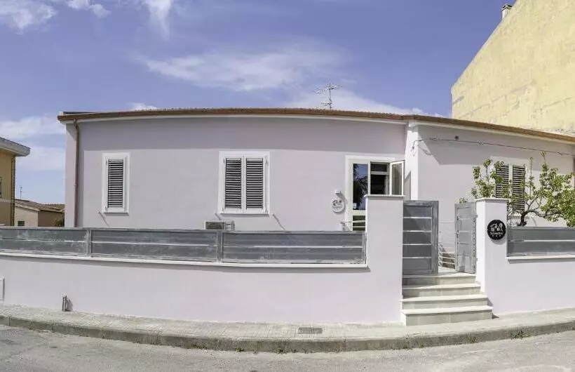 Aamiaismajoitus (B&B) Su Giardinu