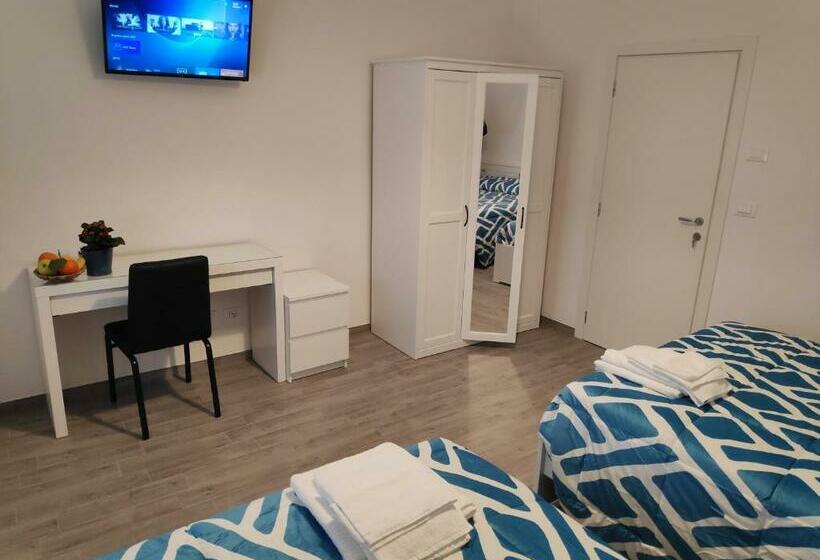 پانسیون Casadei Guest House Stazione Bologna