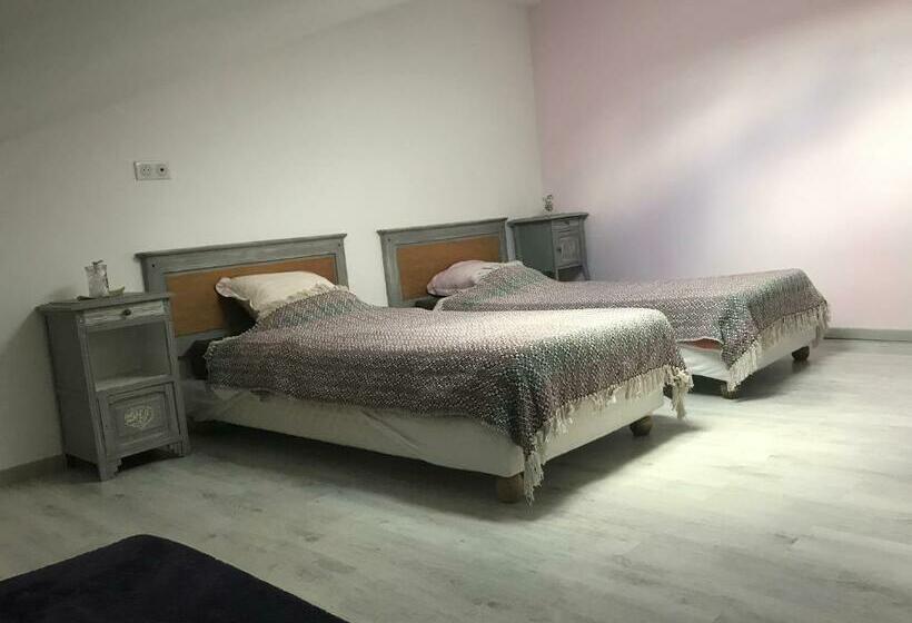 Пансион Gîte L Entre 2, 7personnes à Colombey Proche De Nigloland