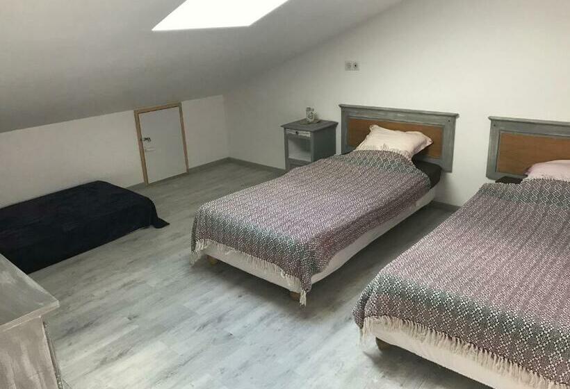 Пансион Gîte L Entre 2, 7personnes à Colombey Proche De Nigloland