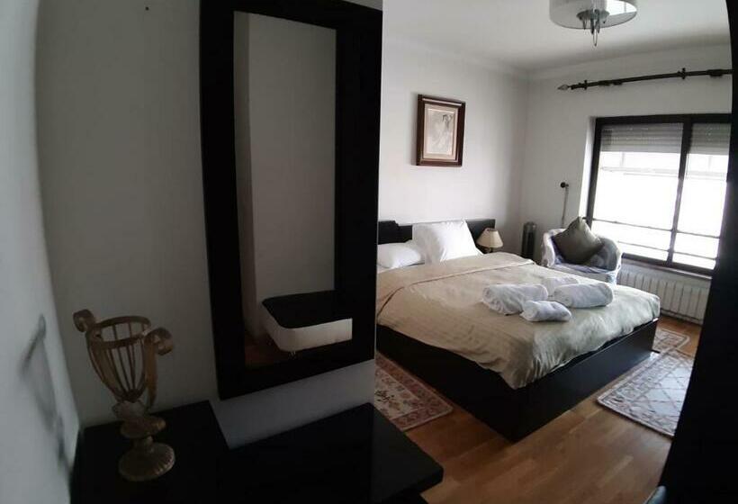 پانسیون Lovely Vocation