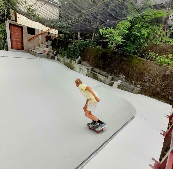 بنسيون Merdeka House