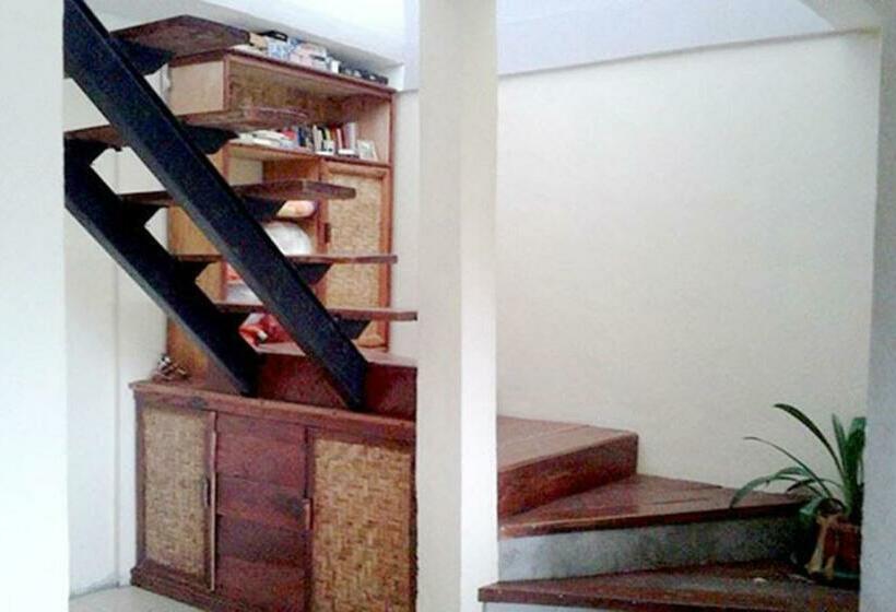 بنسيون Merdeka House