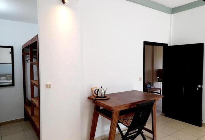 بنسيون Merdeka House