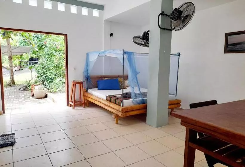 ペンション Merdeka House