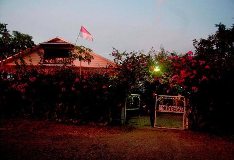 بنسيون Merdeka House