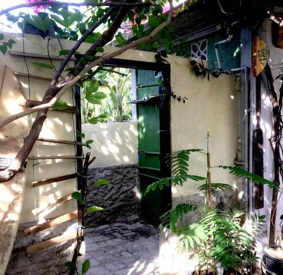 بنسيون Merdeka House